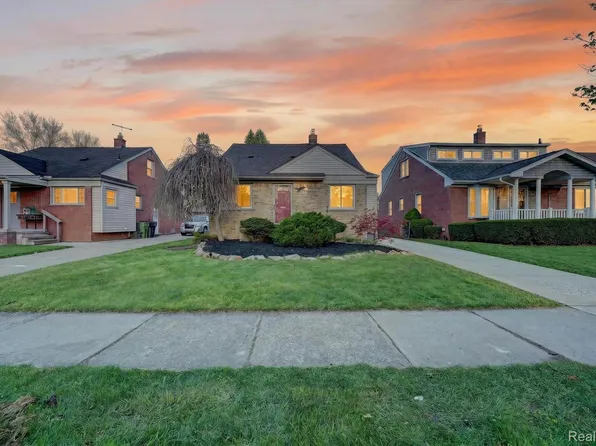 9006 Quandt Ave, Allen Park, MI 48101