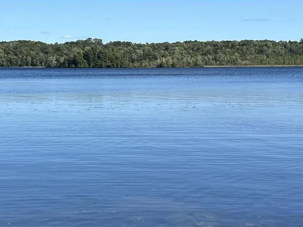 29 Pine Grove Drive, Saint Albans, ME 04971