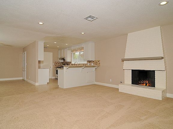 4th image of 1702 Quail Cir