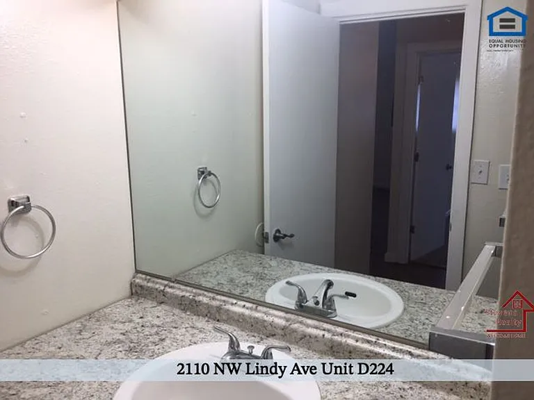 Greenswest Apartments — Photo 42