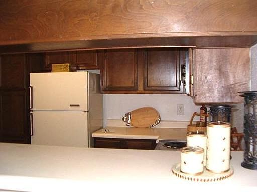4th image of 10527 PERRIN BEITEL #203C