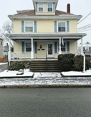 Lowell St — Photo 28