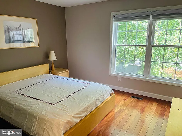 1 Cromwell Ct — Photo 31