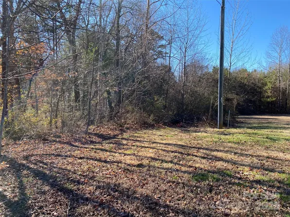 430 21st St SE, Hickory, NC 28602