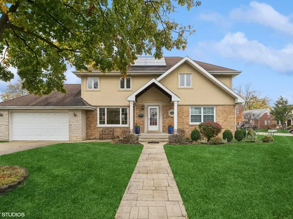 108 Yost Ave, Park Ridge, IL 60068