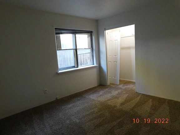 5th image of 407 W 1st St #2
