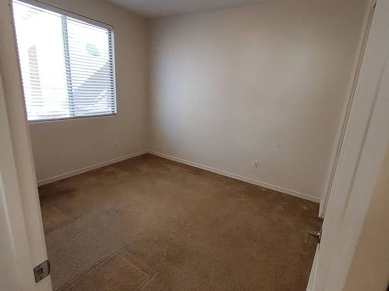 8998 W Plum Rd — Photo 13
