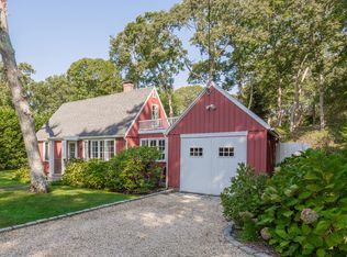 25 Cove Rd N, Southampton, NY 11968