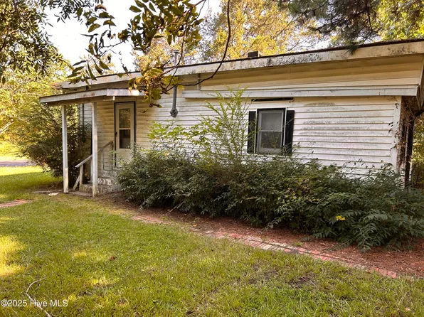 8833 Town Creek Road, Rocky Mount, NC 27803
