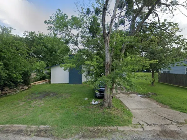 1605 Jackson St, Commerce, TX 75428
