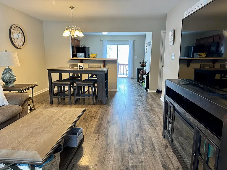 1810 Broadway St #108 — Photo 3