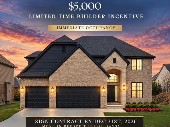 17000 Pienza Dr, Macomb, MI 48042