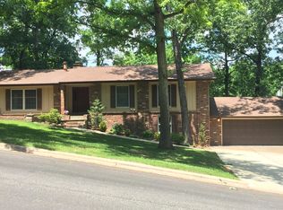 102 Oakwood Dr, Branson, MO 65616