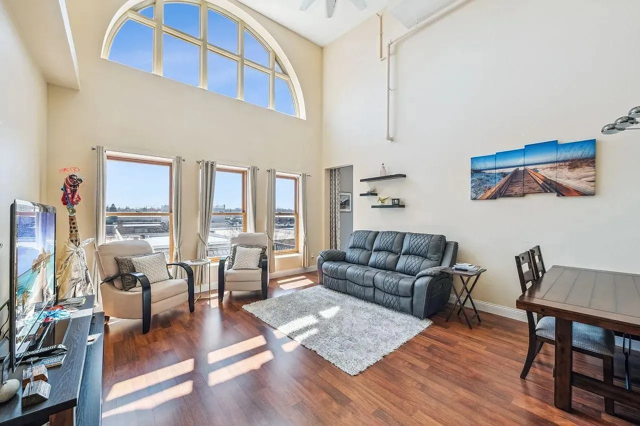 2 bed, 1450 sqft, $1,500 — Photo 4