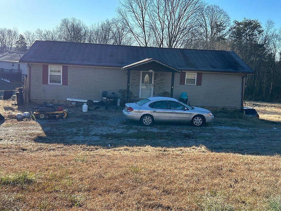 1st image of 210 Lakewood Subdivision Rd