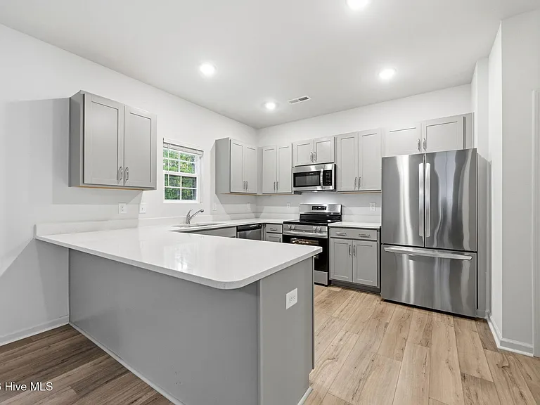 305 Ruby Baird Dr #12 — Photo 8