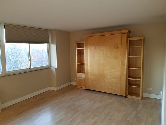 3rd image of 1196 N Grant St APT 609