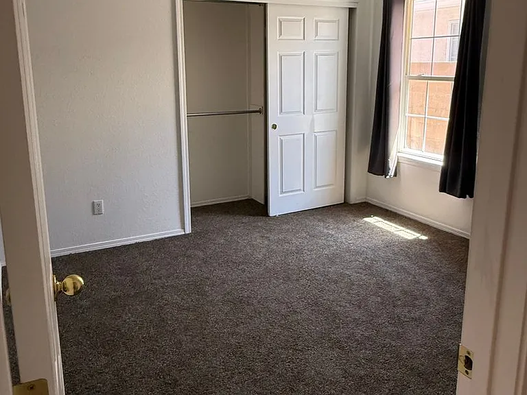 9816 Sierra Morena St NW — Photo 16