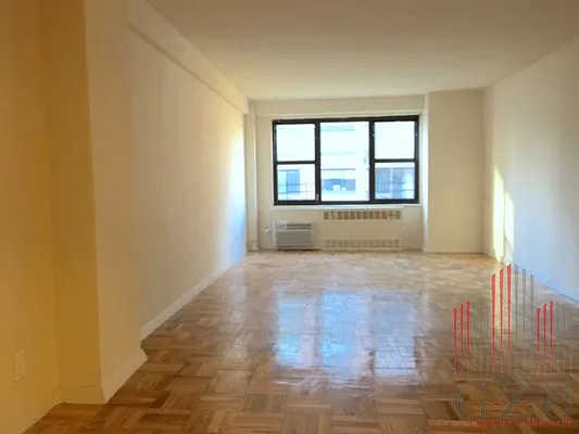 Rented by Avenues Real Estate | media 33