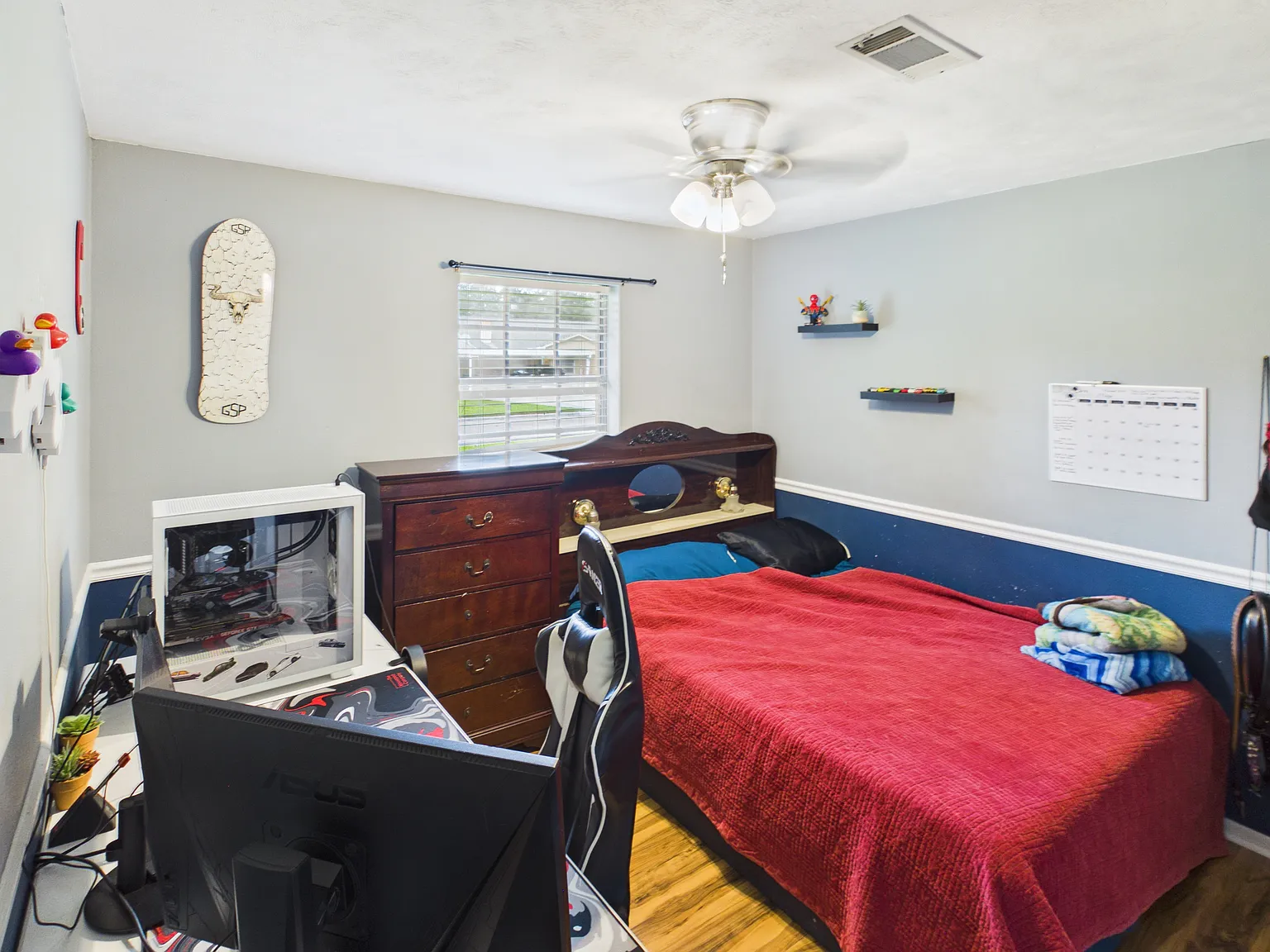 3 bed, 1.5 bath, 1424 sqft, $1,950 — Photo 3