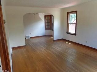 6217 Stanbury Rd, Parma, OH 44129