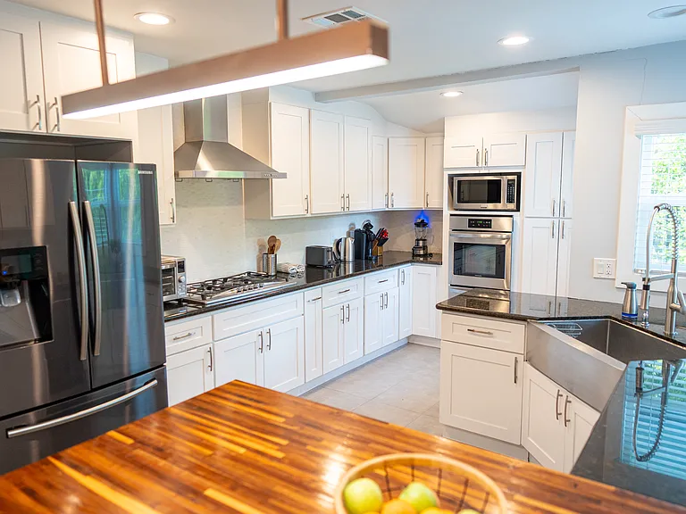 18033 Duncan St — Photo 20