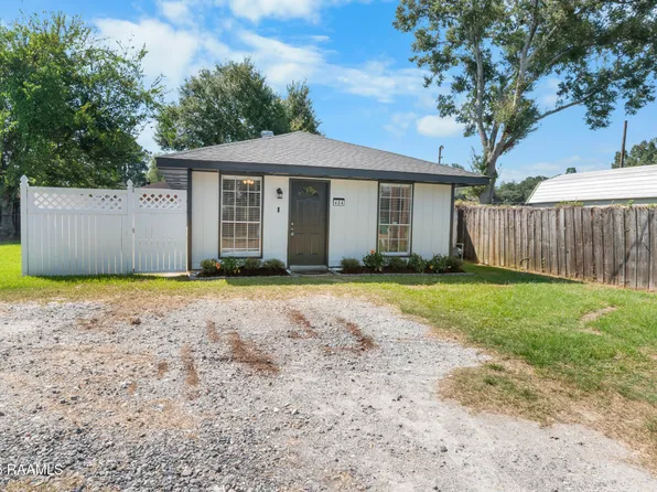 404 S Jefferson St, Broussard, LA 70518