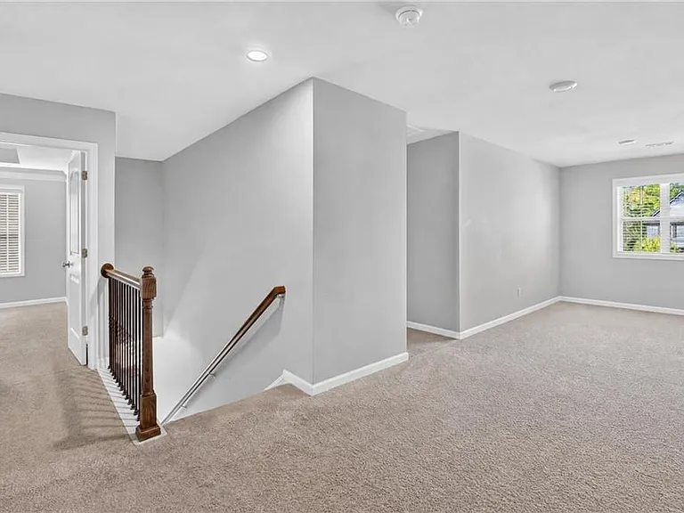 205 Orchard Trl — Photo 11