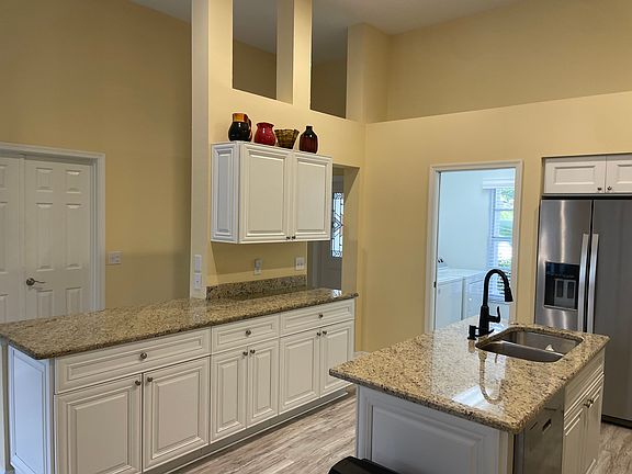 3rd image of 22076 Seashore Cir