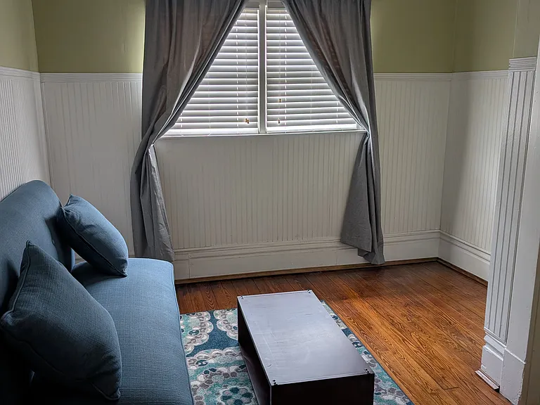 Yet another cozy alcove.