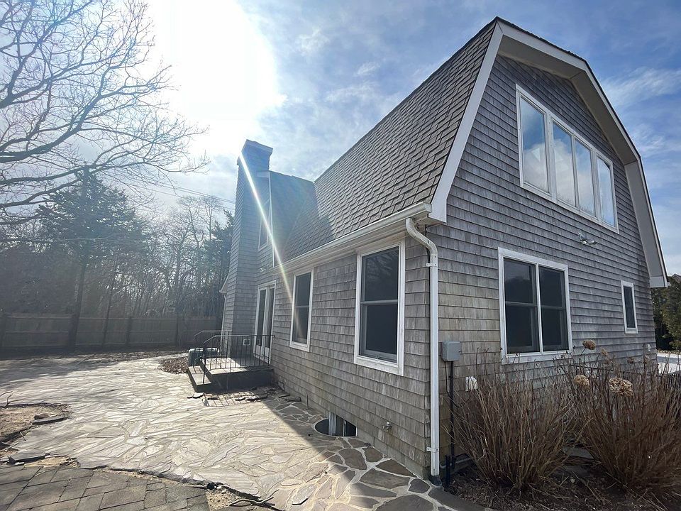 90 Old Country Rd, East Quogue, NY 11942 Zillow