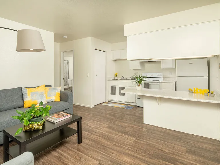 Parkview Apartments — Photo 9