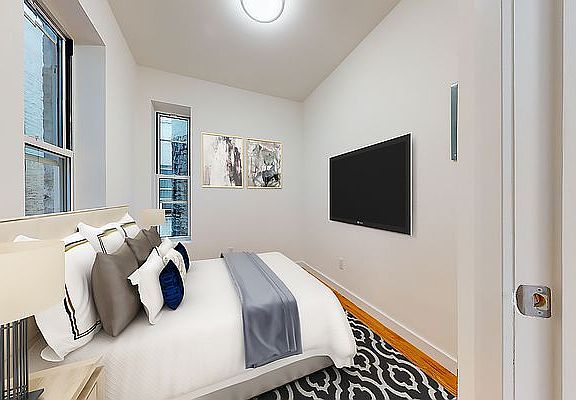 3rd image of 26 King St APT 20