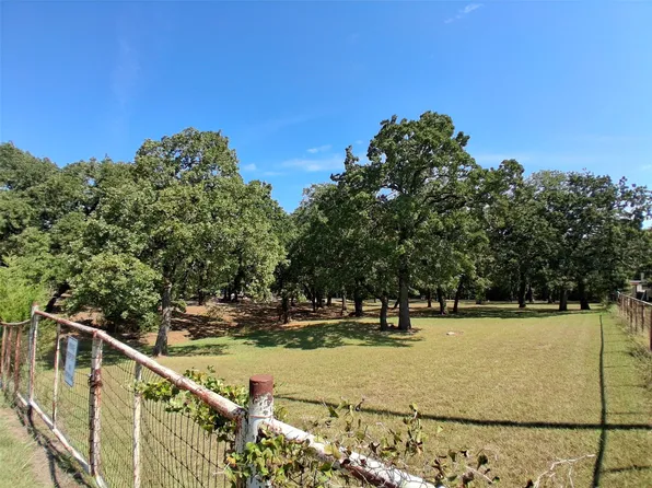 5601 Cedar Oaks Rd, Grandview, TX 76050