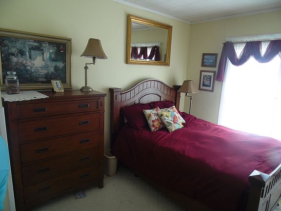2nd image of 2038 6th Ave