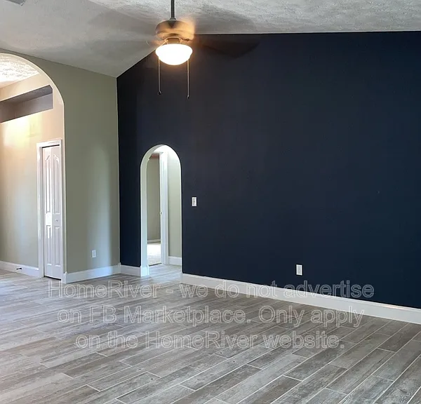 4021 NE 6th Ct — Photo 9