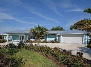 2520 Bayshore Rd, Nokomis, FL 34275
