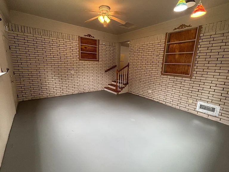 137 N Elizabeth St — Photo 20