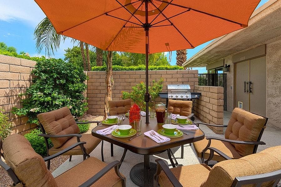 Patio/Courtyard