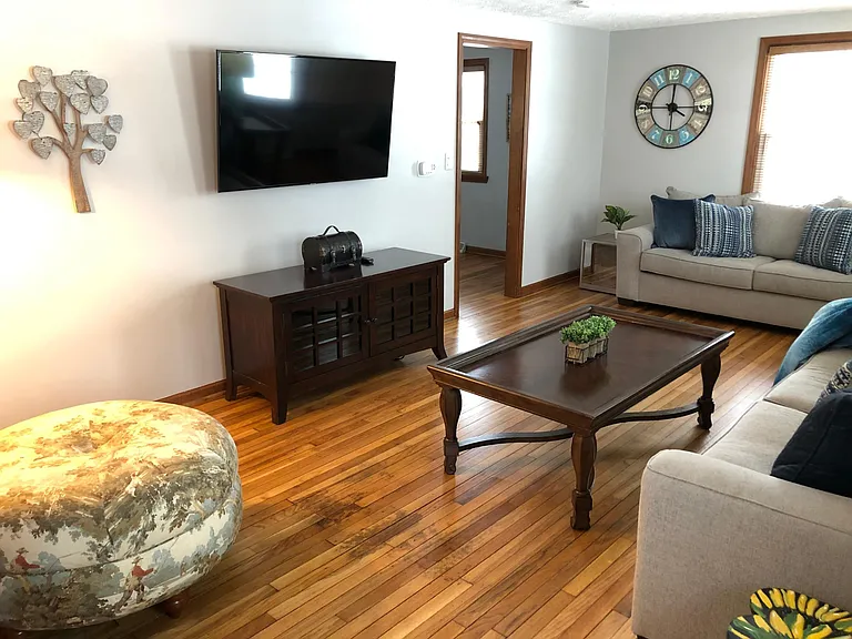 117 Woodside Ave — Photo 10