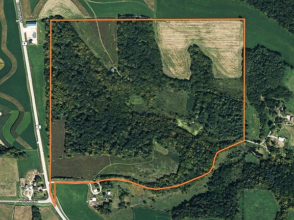 4th image of 825 County Road F