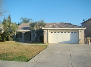 8805 Sandpines Dr, Bakersfield, CA 93312