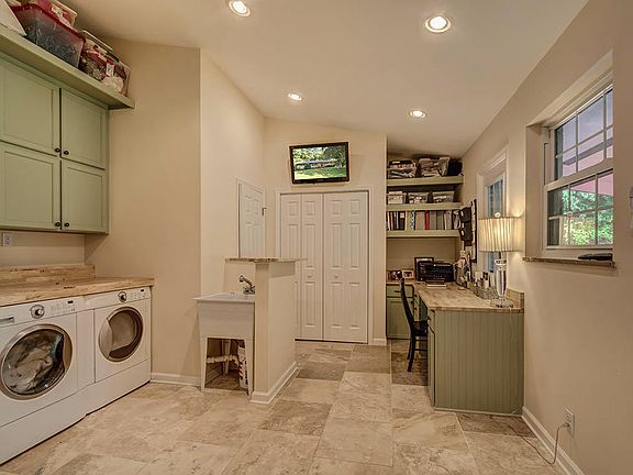 5th image of 7019 Rotherwood Dr