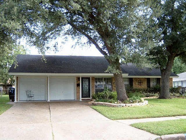 1st image of 2615 Droxford Dr