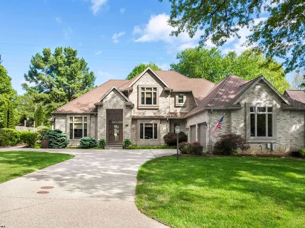 312 Rotary St, Morgantown, WV 26505