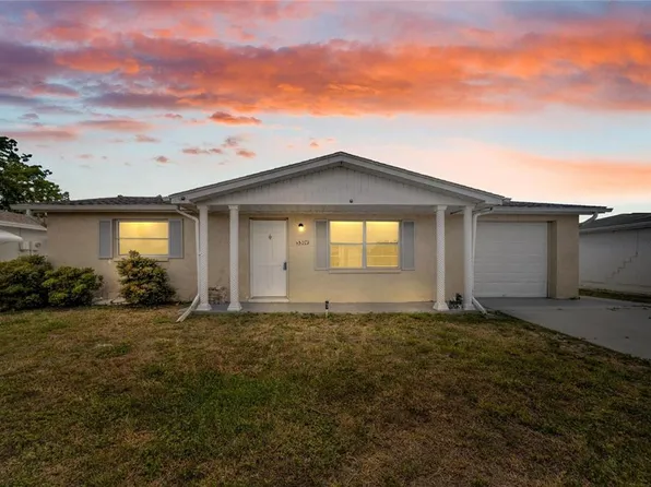 3304 Roxbury Dr, Holiday, FL 34691