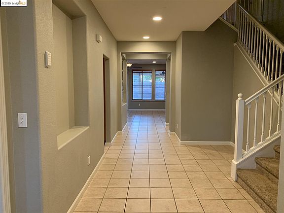 2nd image of 640 Merritt Ct