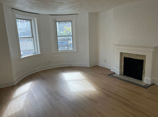679 Washington St #11, Brookline, MA 02446
