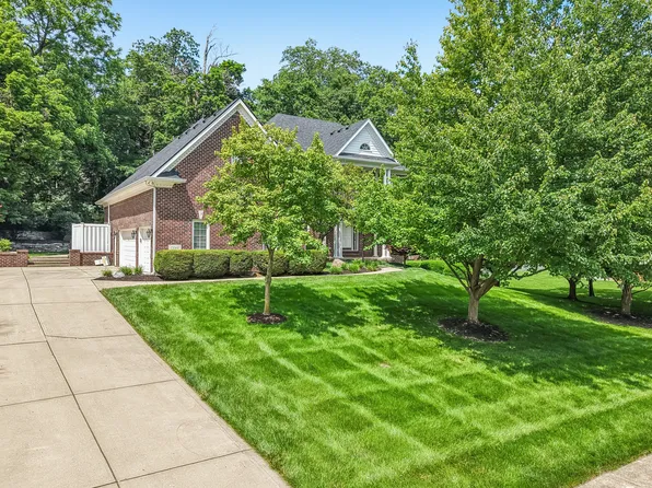 12069 Bayhill Dr, Carmel, IN 46033