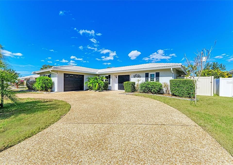1st image of 3368 Sheffield Cir